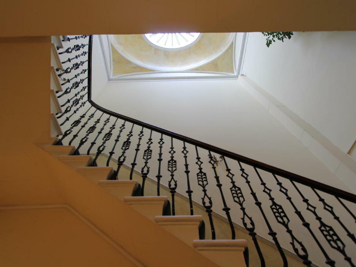 Escape To Edinburgh @ Albyn Place Ngoại thất bức ảnh