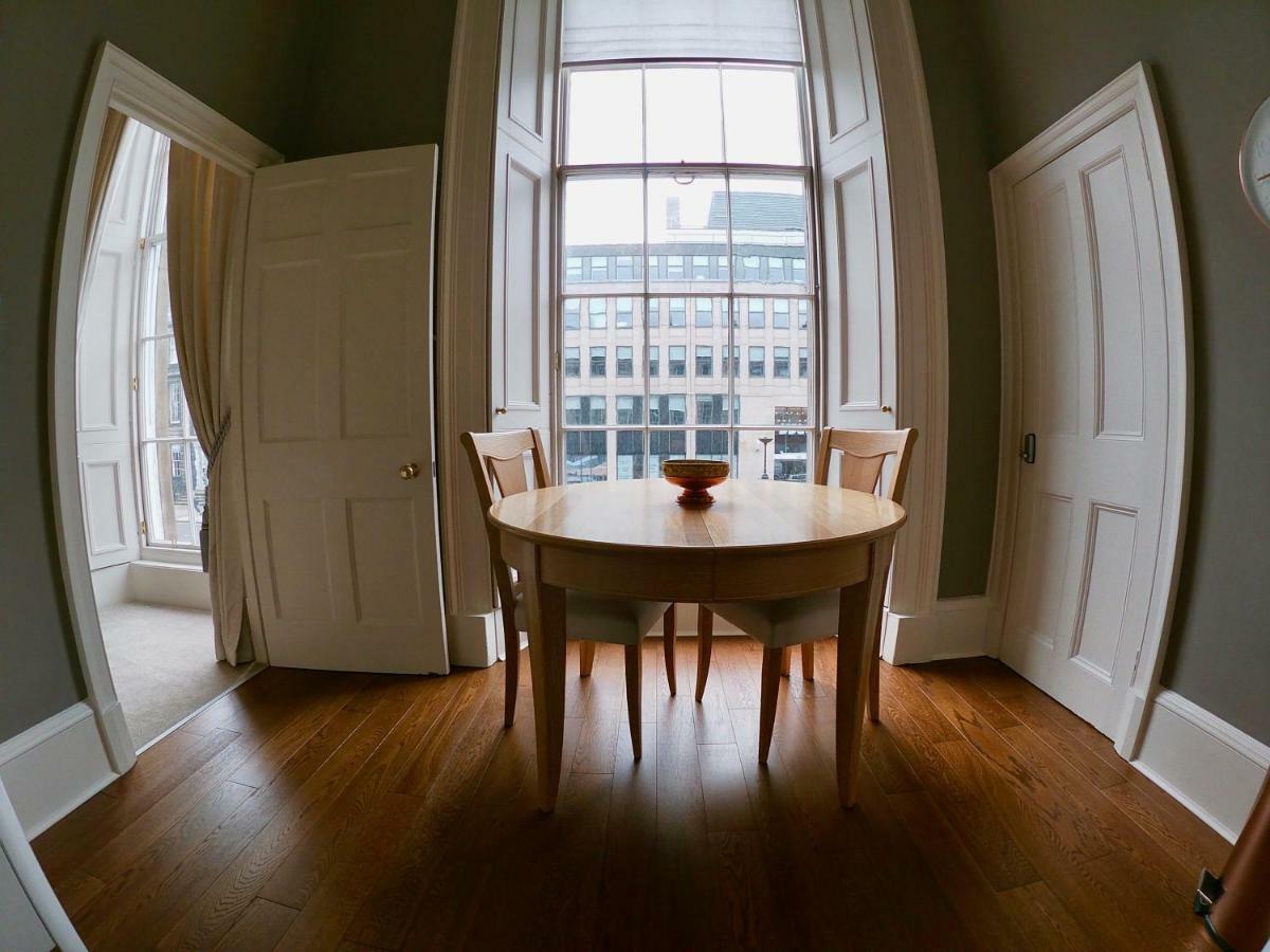 Escape To Edinburgh @ Albyn Place Ngoại thất bức ảnh